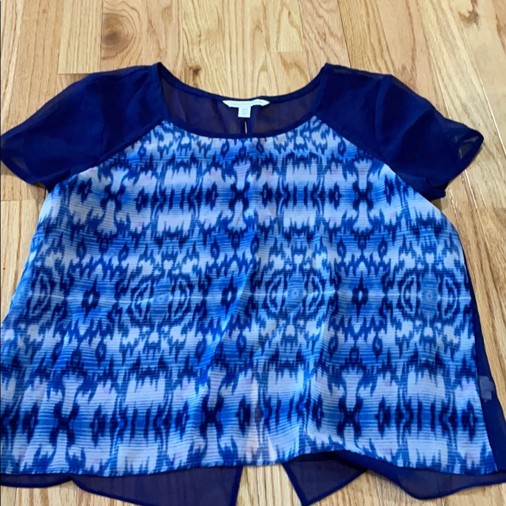 AE Size Med Shirt
